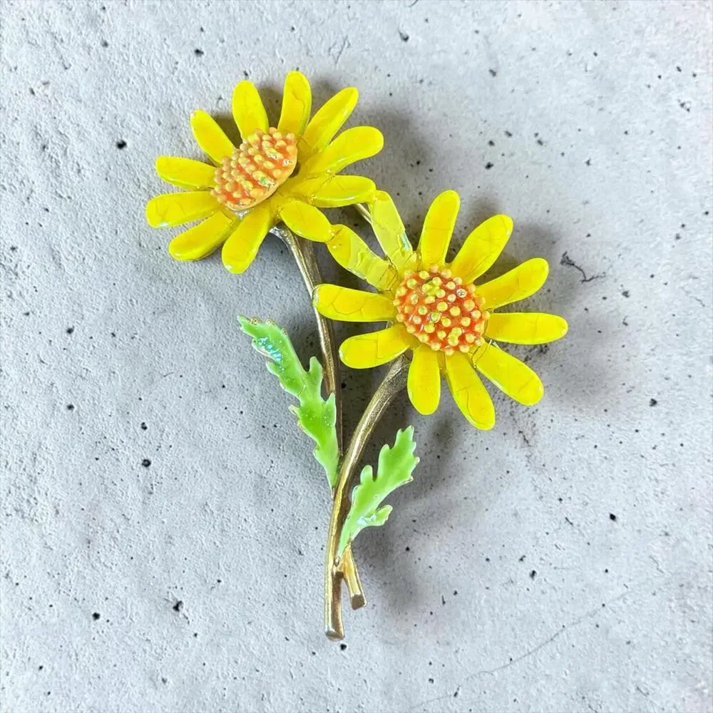 Sunny Yellow Daisy Brooch Arthur Pepper Enamel Flower Pin Signed ART 60s Garden